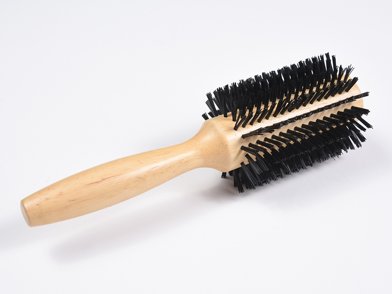 Berus Rambut Penggayaan Buluh Kayu Bulat