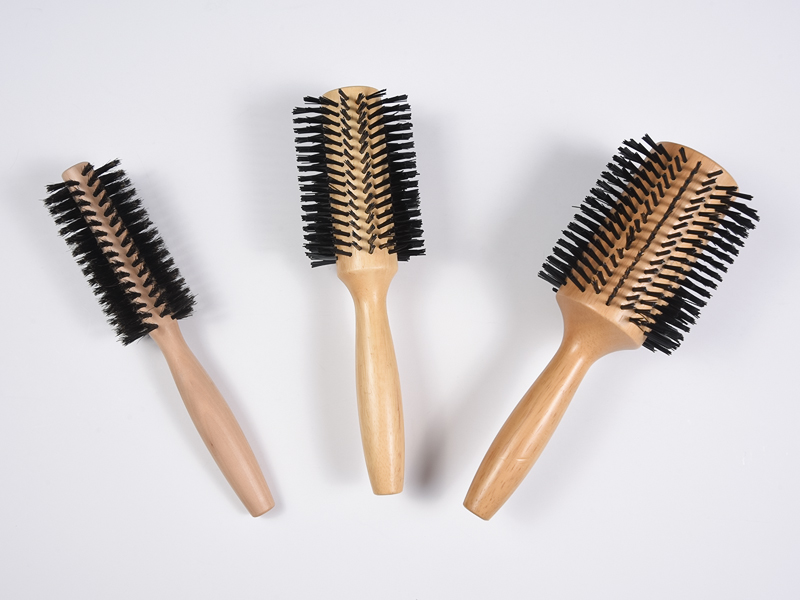 Berus Rambut Penggayaan Buluh Kayu Bulat