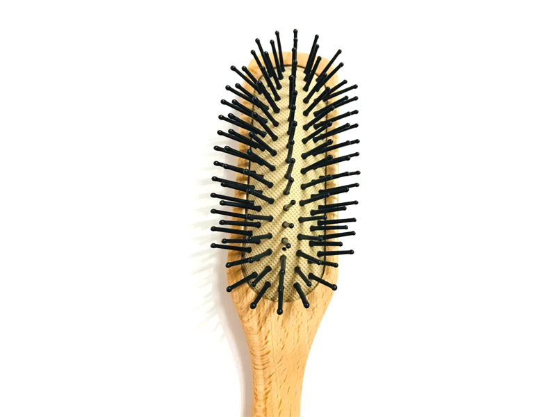 Berus Rambut Kusyen Kusut Kayu Lelaki