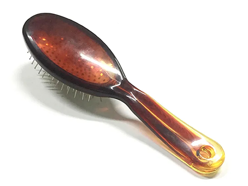 Berus Rambut Urut Kepala Warna Amber