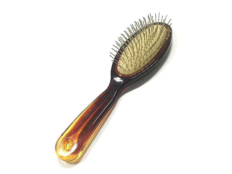Berus Rambut Urut Kepala Warna Amber