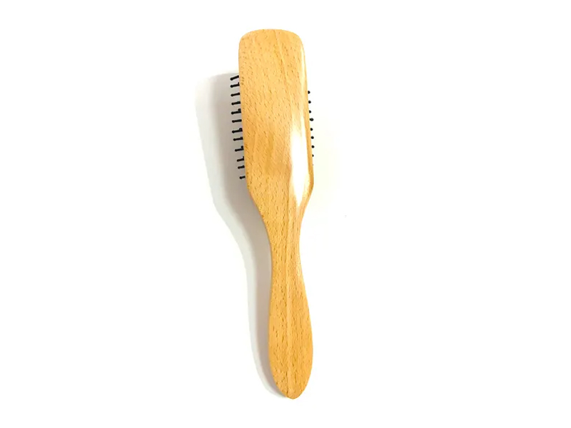 Berus Rambut Kusyen Kayu Asli