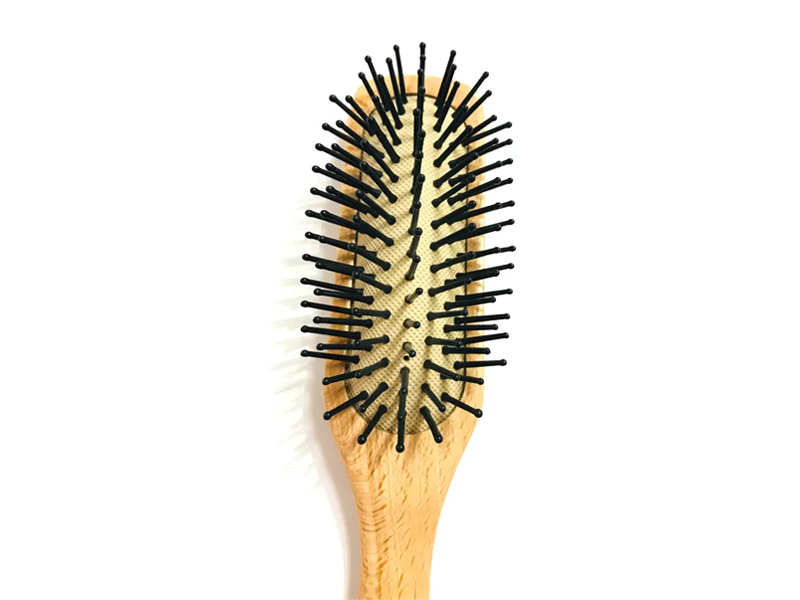 Berus Rambut Kusyen Kayu Asli