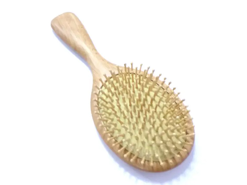 Berus Rambut Urutan Kayu Kayuh Bayi