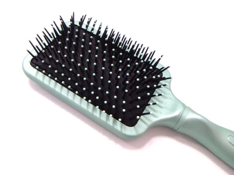 Pelurus Berus Rambut Tiup Kering